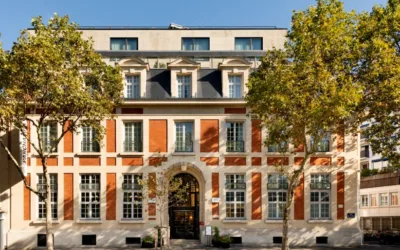 HÔTEL LE PARCHAMP ****