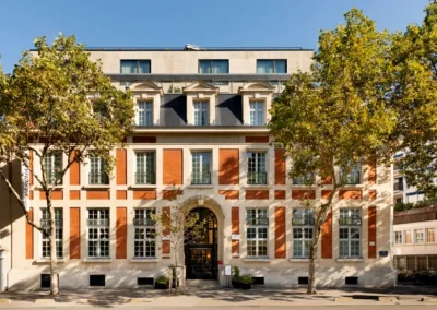 HÔTEL LE PARCHAMP ****